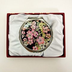 Косметическое зеркало «Цветущее дерево»